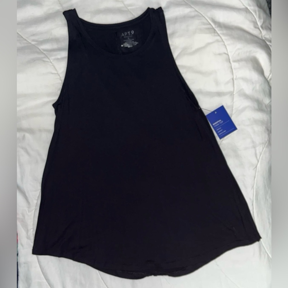 High Neck Tank Top NWT Size Small Apt. 9